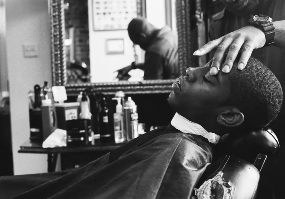 Oto Black Barber! Dlaczego mężczyźni powinni znać taką usługę?