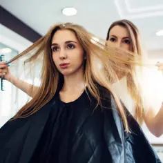 Który fryzjer na Złotych Tarasach strzyże najlepiej? Nasz Top salonów